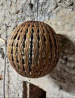 Vintage Rotan Hanglamp met "dubbele bol"., Huis en Inrichting, Lampen | Hanglampen, Overige materialen, Gebruikt, ., Ophalen of Verzenden