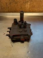 Hydraulische regelklep oldtimer tractor Porsche deutz ford, Ophalen