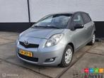Toyota Yaris 1.3 VVTi Executive - Airco - Nap - Trekhaak -, Voorwielaandrijving, 1025 kg, 101 pk, Gebruikt