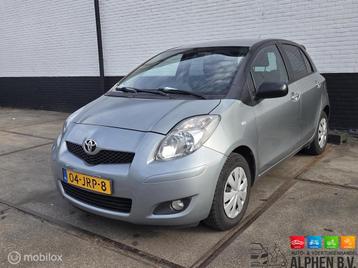 Toyota Yaris 1.3 VVTi Executive - Airco - Nap - Trekhaak - beschikbaar voor biedingen