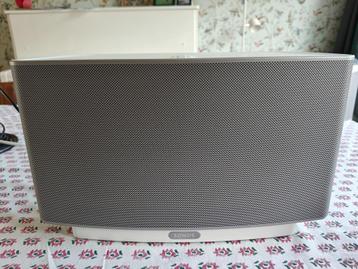 Sonos Play 5 Generation 1 white (with UK plug power cable) beschikbaar voor biedingen