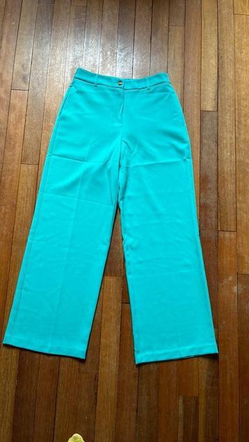 Nieuwe aquakleurige wideleg pantalon L&L mt.40 beschikbaar voor biedingen