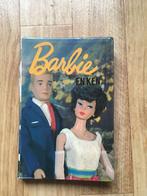 Boek Barbie en Ken 1958 retro vintage leesboek, Verzamelen, Verzenden, Gebruikt, Overige typen