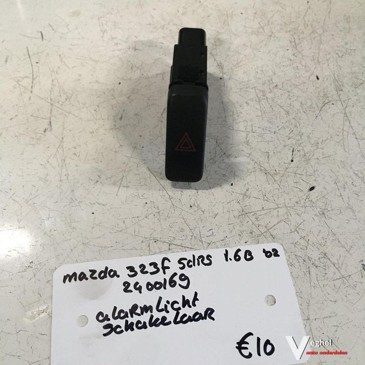 Mazda 323F 5drs 1.6 B 2002 Wagennr 2400169  Alarmlichtschake, Auto-onderdelen, Dashboard en Schakelaars, Gebruikt, Ophalen of Verzenden