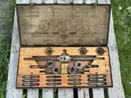 wo2 - Britse toolbox - schroefdraadsnijset 1944, Ophalen, Landmacht, Engeland, Kist of Geocache