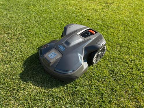 Husqvarna 450x nera op GPS, Tuin en Terras, Robotmaaiers, Zo goed als nieuw, 20 tot 25 cm, Bestuurbaar via app, Ophalen of Verzenden