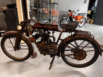 Klassieke antieke racer beschikbaar voor biedingen