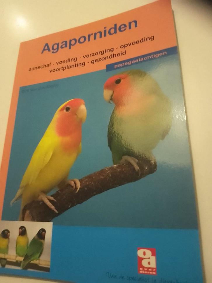 Dirk van den Abeele - Agaporniden, Boeken, Dieren en Huisdieren, Zo goed als nieuw, Vogels, Ophalen of Verzenden