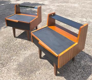 Set van 2 vintage jaren 60 teak nachtkastjes  beschikbaar voor biedingen