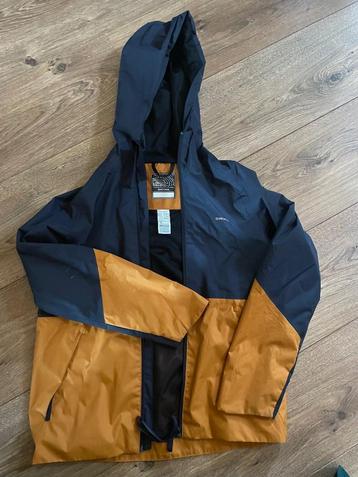 Regenjas maat 134 beschikbaar voor biedingen