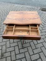 Antieke houten bijzettafel met lade, Ophalen of Verzenden