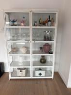 Witte vitrinekast met glazen deuren, Antiek en Kunst, Antiek | Meubels | Kasten, Ophalen