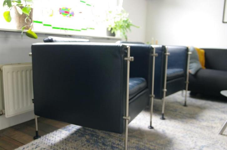 Arflex leren stoeltjes  2 x /  Felix ( Burkhard Vogtherr), Huis en Inrichting, Fauteuils, Gebruikt, Leer, Metaal, 50 tot 75 cm