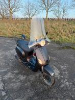 AGM VX50 scooter, Fietsen en Brommers, Ophalen, Gebruikt, Maximaal 45 km/u, Benzine