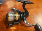 Shimano FX 2500 lichtgewicht  dropshot/ spinmolen, Ophalen of Verzenden, Zo goed als nieuw, Molen