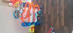 Hotwheel ultimate garage, Kinderen en Baby's, Speelgoed | Racebanen, Ophalen, Zo goed als nieuw, Handmatig, Hot Wheels