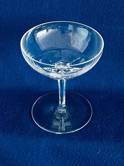 Glas 11 cm hoog kristal Cocktailglas Coupe Vintage, Antiek en Kunst, Antiek | Glas en Kristal, Ophalen
