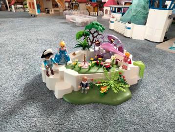 Zeer mooie koninklijke vijver van Playmobil. beschikbaar voor biedingen