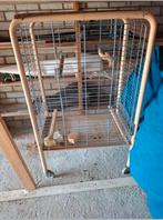 Papagaaien kooi ongeveer 140cm hoog opwieltjes, Ophalen, Gebruikt, Metaal, Vogelkooi