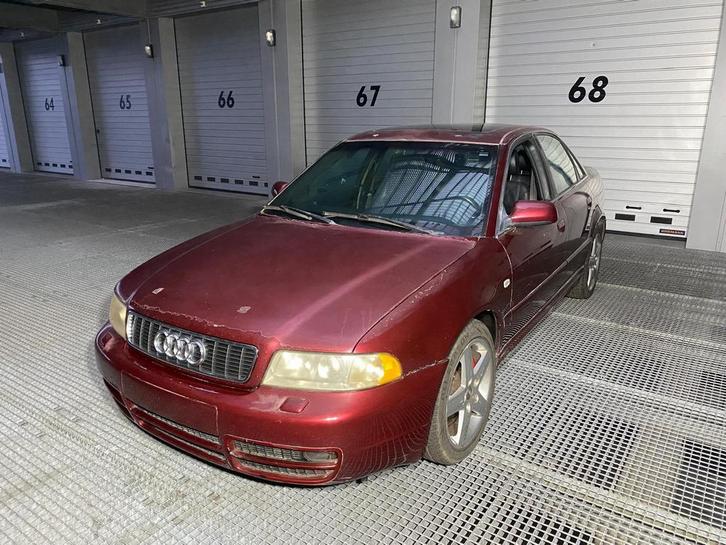 S4 B5 Sedan dakraam automaat 2.7 biturbo, Auto's, Audi, Particulier, S4, 4x4, ABS, Airbags, Airconditioning, Alarm, Boordcomputer