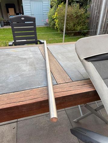 Titanium rondstaf, diameter 30x1200 MM beschikbaar voor biedingen