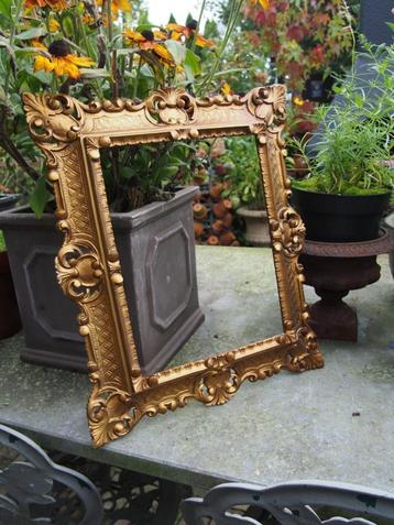 Oude Brocante lijst beschikbaar voor biedingen