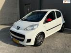 Peugeot 107 1.0-12V Urban Move, Auto's, Voorwielaandrijving, Euro 5, Gebruikt, 4 stoelen