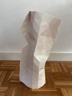 Moderne witte vaas - Uniek design, Kunststof, 50 tot 75 cm, Wit, Ophalen of Verzenden