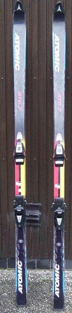 Atomic Ski 's met stokken , ook ski-jack pulli's sokken, Ophalen, Zo goed als nieuw, Ski's, Atomic