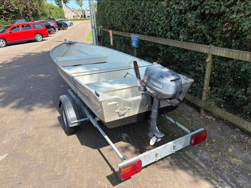Marine 12s Aluminium visboot + trailer + yamaha 4pk 4 takt!, Watersport en Boten, Vis- en Consoleboten, Zo goed als nieuw, Tot 10 pk