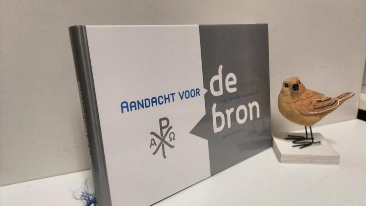 Hoogland, Mark-Robin; Aandacht voor de bron, Boeken, Godsdienst en Theologie, Gelezen, Christendom | Katholiek, Ophalen of Verzenden