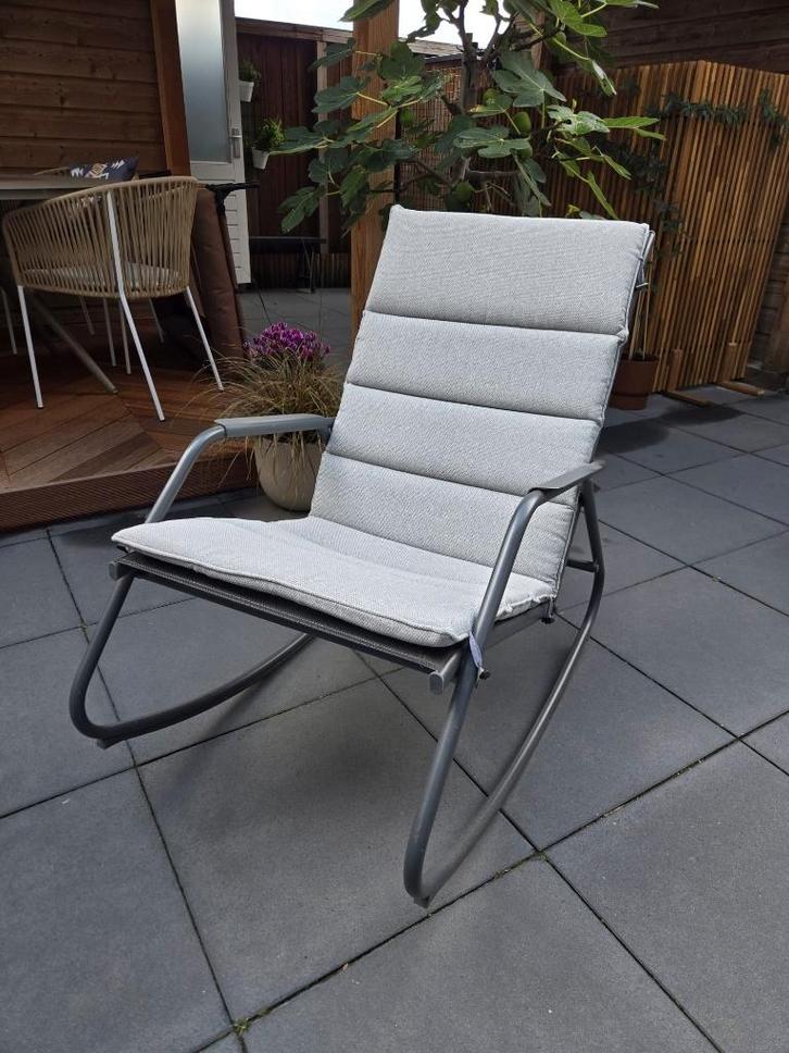 Schommelstoel tuin grijs, Tuin en Terras, Tuinstoelen, Zo goed als nieuw, Metaal, Ophalen