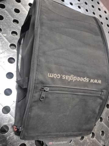 Speedglas Lashelm Tas beschikbaar voor biedingen