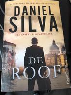 2 Boeken Daniel da Silva en Alistair mac cleans, Boeken, Ophalen of Verzenden, Gelezen, Alister mc cleans