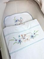 Handgemaakt dekbedovertrekje + sloop (wit/lichtblauw) NIEUW, Ophalen, Nieuw