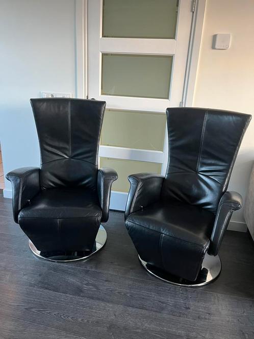 2 Nette Prominent Relaxfauteuils Zwart Leer Draaibaar M/L, Huis en Inrichting, Fauteuils, Zo goed als nieuw, Leer, 50 tot 75 cm