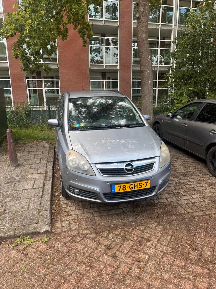 Opel Zafira 1.8 2008 Grijs, Auto's, Opel, Particulier, Zafira, Benzine, D, MPV, Handgeschakeld, Origineel Nederlands, Zilver of Grijs