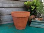Italiaanse Terracotta pot dikke kwaliteit 29w-24h Miekje's, Ophalen, ., Rond, Zo goed als nieuw