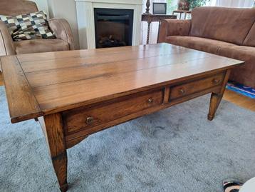 Salontafel beschikbaar voor biedingen