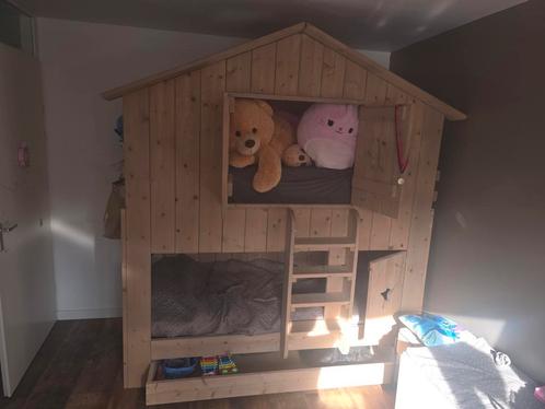 Steigerhouten stapelbed voor 3 kinderen – stevige kwaliteit!, Kinderen en Baby's, Kinderkamer | Stapelbedden en Hoogslapers, Zo goed als nieuw