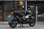 Honda NC 750 X-ADV Akrapovic Rugleuning Mistlampen, Scooter, Rivium Boulevard 222-11
2909 LK  Capelle aan den Ijssel, NL, 745 cc