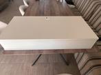 Interstar Bureautafel of mediatafel doorvoeren Wandmontage, Huis en Inrichting, Bureaus, Ophalen, Zo goed als nieuw, Bureau