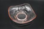 Roze (fruit)schaal glas, Antiek en Kunst, Ophalen of Verzenden