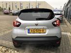 Renault Captur 0.9TCe 90PK LIMITED - AIRCO/NAVI-BT/PDC/PGLAS, Voorwielaandrijving, 898 cc, Stof, Gebruikt