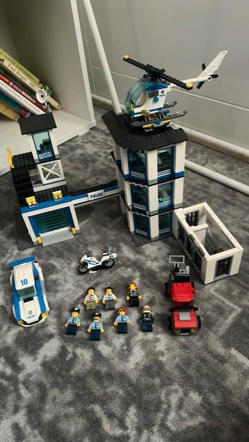 Politie kantoor lego city beschikbaar voor biedingen