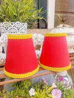 2 mooie kleine Brocante klem lampenkapjes, Huis en Inrichting, Lampen | Lampenkappen, Rond, Ophalen of Verzenden, Zo goed als nieuw