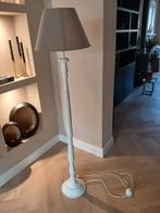 Elegante Staande Lamp, Huis en Inrichting, Lampen | Vloerlampen, Hout, Gebruikt, Klassiek, Ophalen of Verzenden