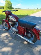 Jawa twin met NL kenteken