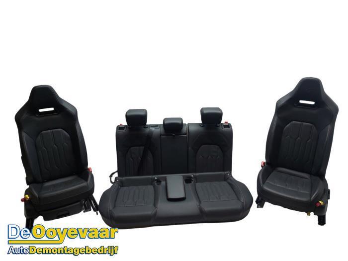 Bekleding Set (compleet) van een Cupra Formentor, Auto-onderdelen, Interieur en Bekleding, Seat, Gebruikt, 3 maanden garantie