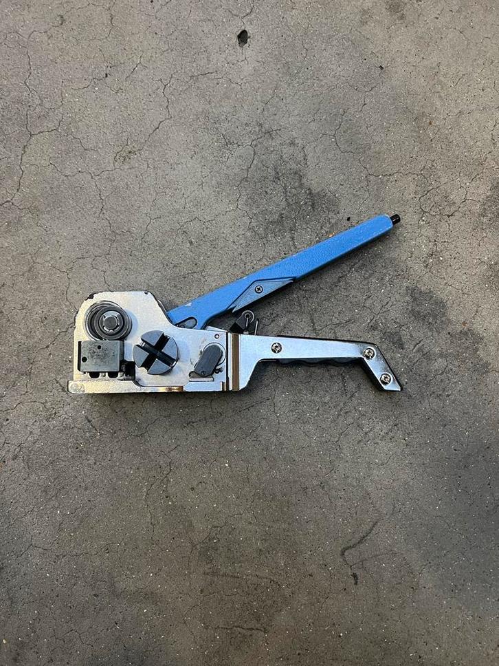 Omsnoeringsapparaat / Zegeltang, Doe-het-zelf en Verbouw, Gereedschap | Handgereedschap, Ophalen